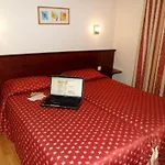 Hotel De Paris Opera